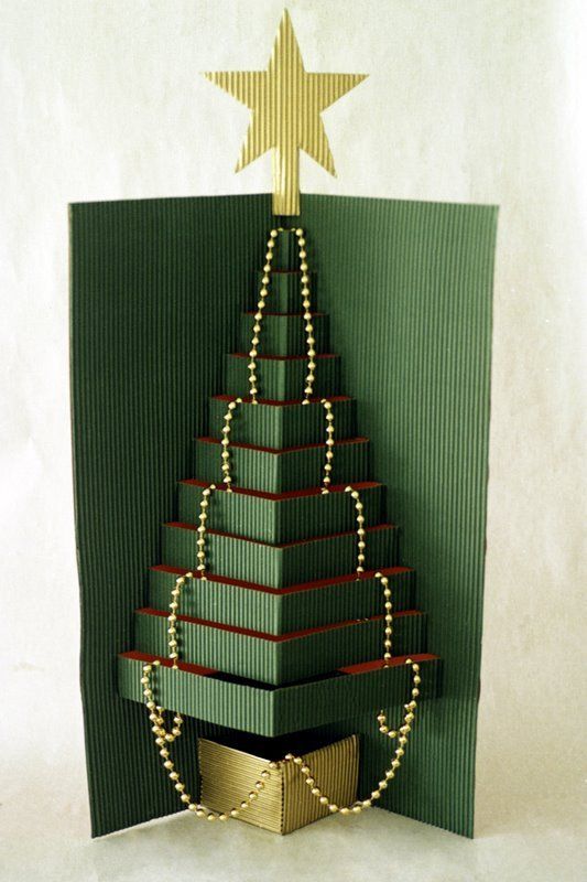 árbol de navidad de cartón corrugado